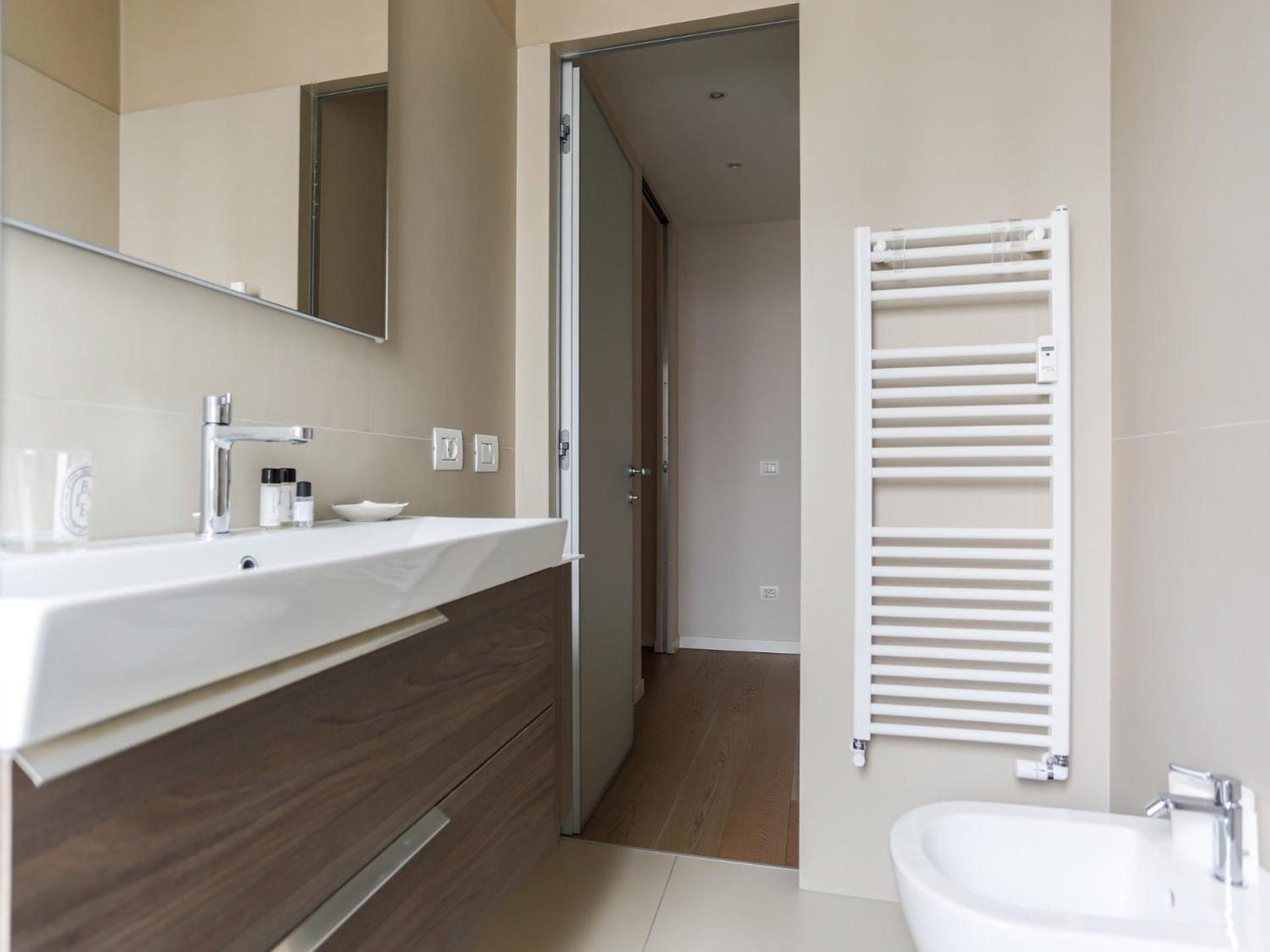 מילאנו The Best Rent - One-Bedroom Apartment In Moscova מראה חיצוני תמונה